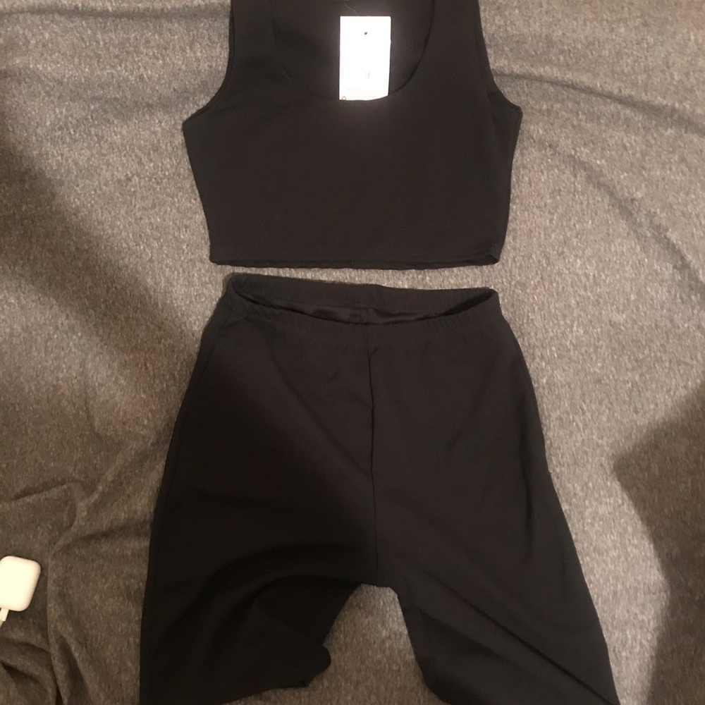 Two piece short set